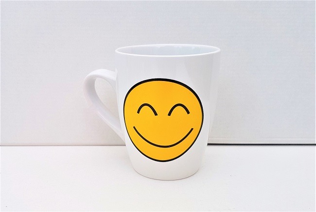 Kubek Uśmiechnij się Bóg cię kocha - obrazek 2